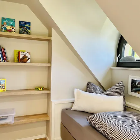 Strandflieder 05 Klein Stresow Ruegen By Ruyastay בית נופש *