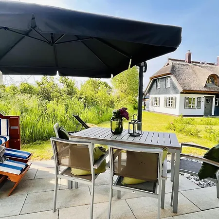 בית נופש Strandflieder 05 Klein Stresow Ruegen By Ruyastay פוטבוס